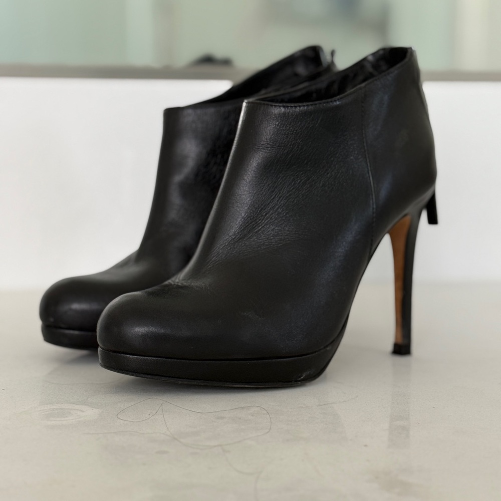LK Bennett “Doris” Black Calfskin Leather Ankle Boots – Size 36 / US 6